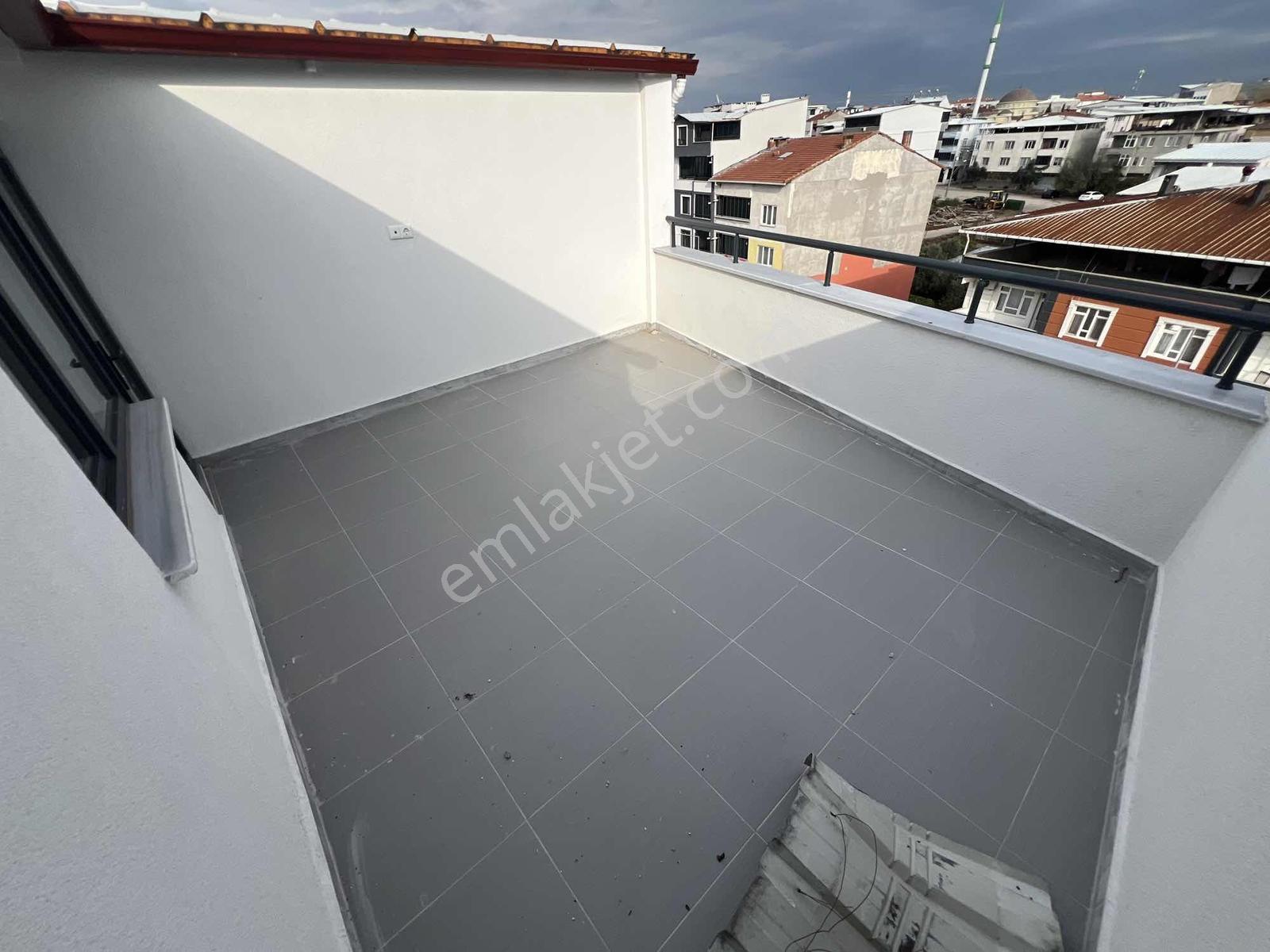 Güner Emlak`tan K.bey Canbalı Mah. 5+1 Dubleks 220m² Sıfır Daire - Görsel 4