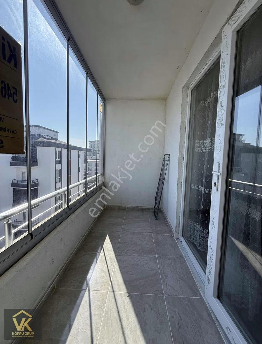 Vk Köprü Gruptan Kiralık Ulaşıma Yakn Cambalkon Eşyalı 1+1 Daire - Görsel 27