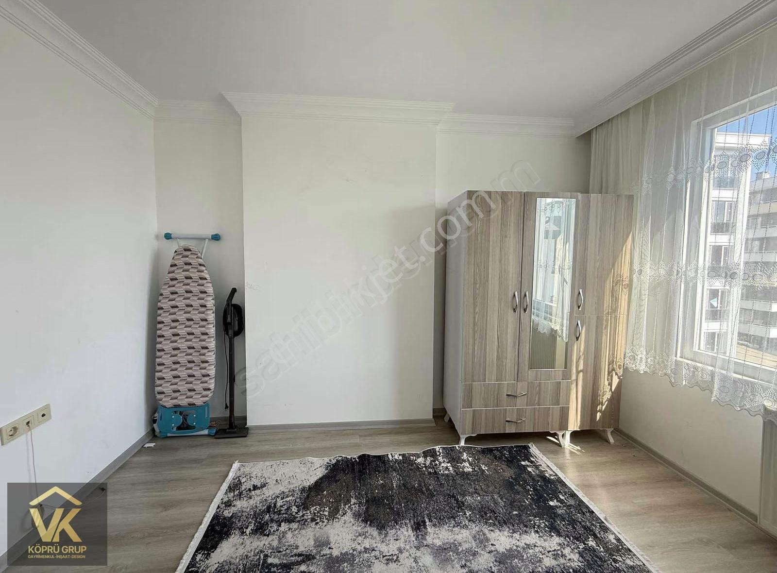 Vk Köprü Gruptan Kiralık Ulaşıma Yakn Cambalkon Eşyalı 1+1 Daire - Görsel 18