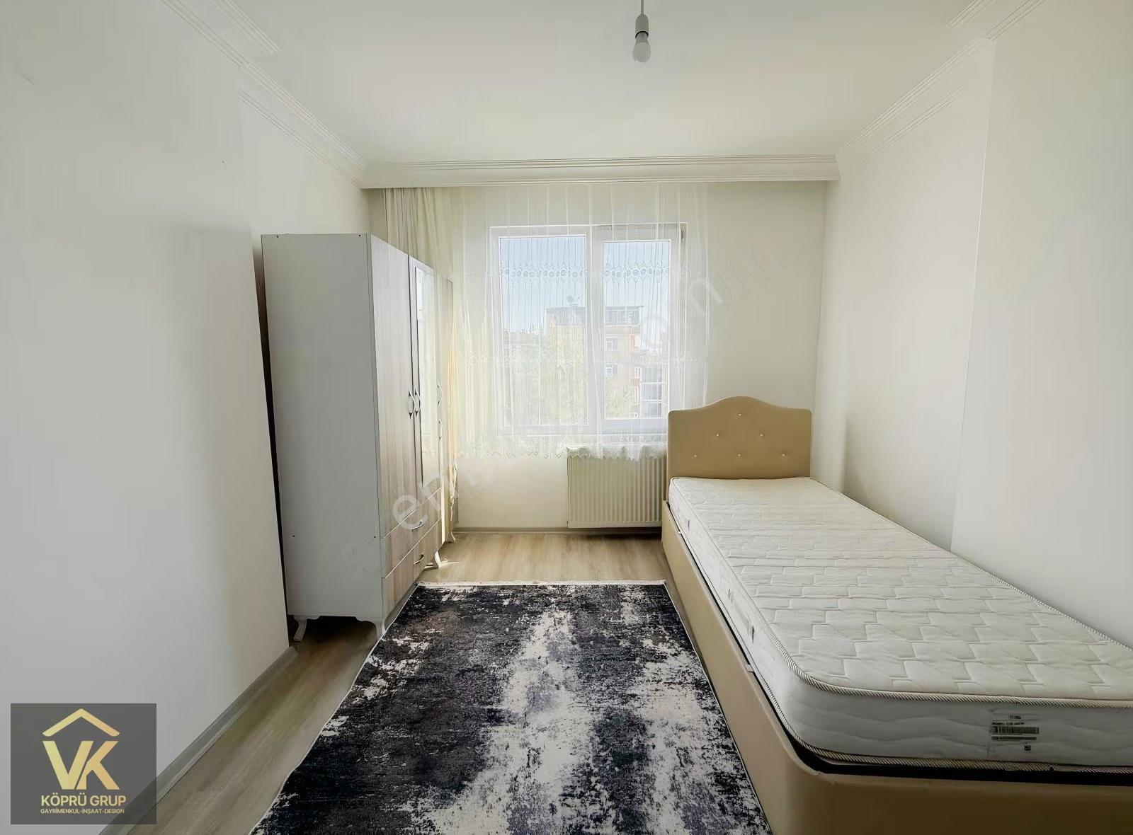 Vk Köprü Gruptan Kiralık Ulaşıma Yakn Cambalkon Eşyalı 1+1 Daire - Görsel 5