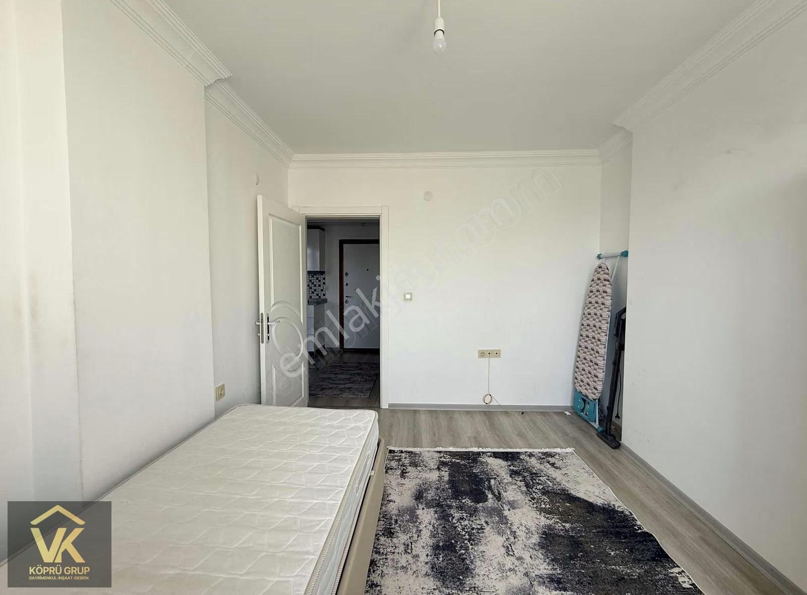 Vk Köprü Gruptan Kiralık Ulaşıma Yakn Cambalkon Eşyalı 1+1 Daire - Görsel 9