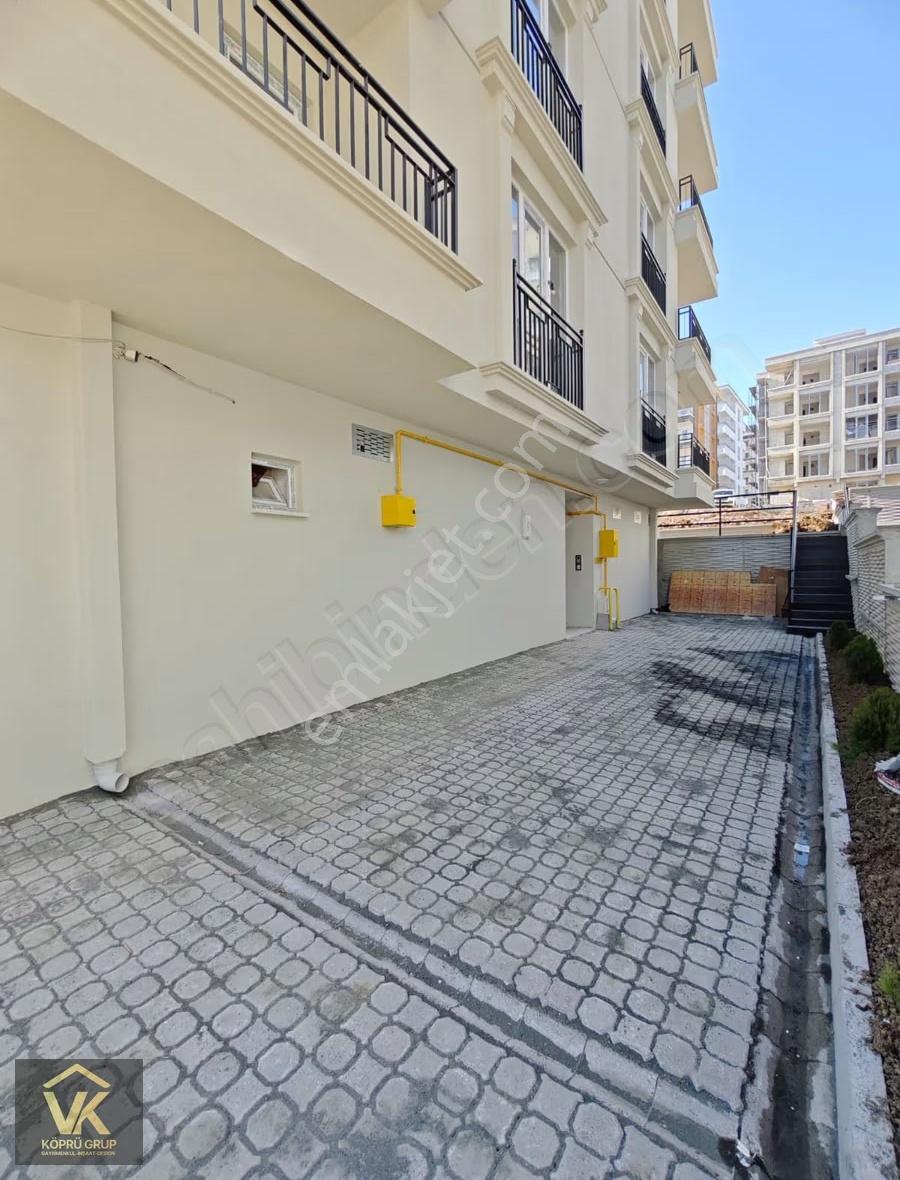 Vk Köprü Grup'tan Satılık Bulvara Cephe Fırsat 1+1 Daire - Görsel 30