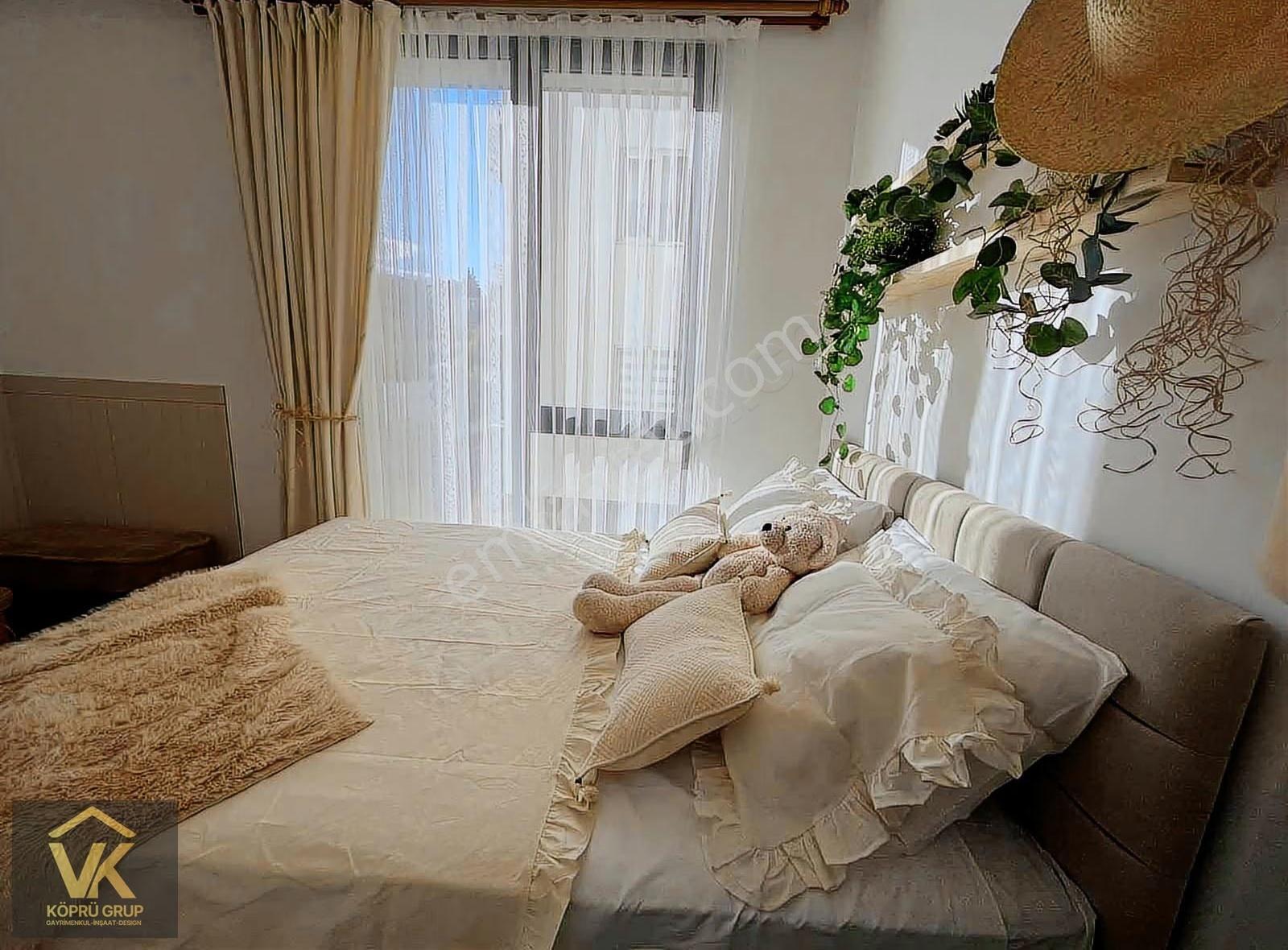 Vk Köprü Grup'tan Kiralık- Cambalkonlu- Eşyalı Özel 1+1 Daire - Görsel 11