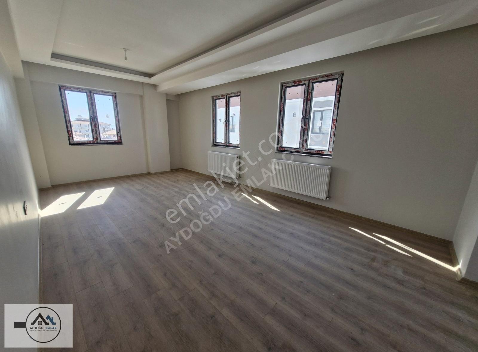 Aydoğdu'dan Mevlana Okulu Altı'nda Sıfır 3+1, 130m², Ebeveyn Ban