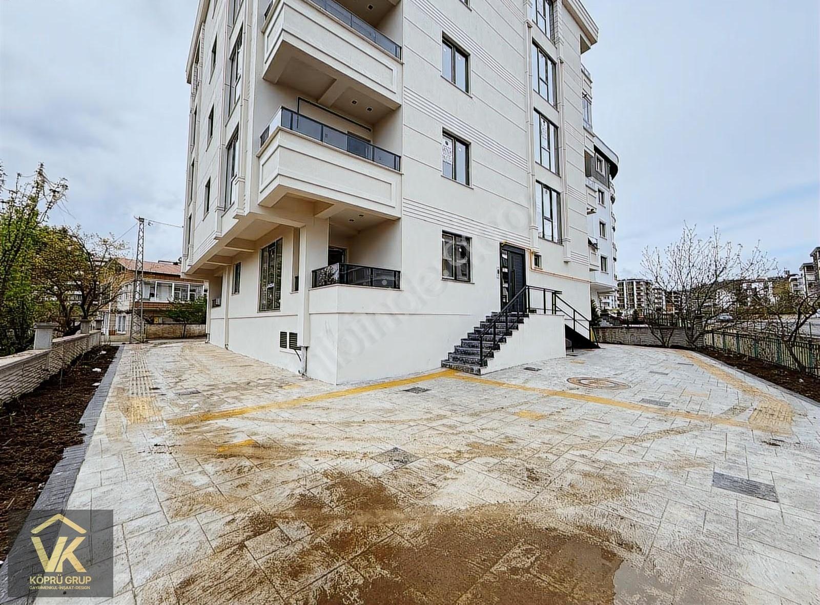 Vk Köprü Grup'tan Satılık Tramvaya 2.bina Kombi Ve Abone Açık - Görsel 16
