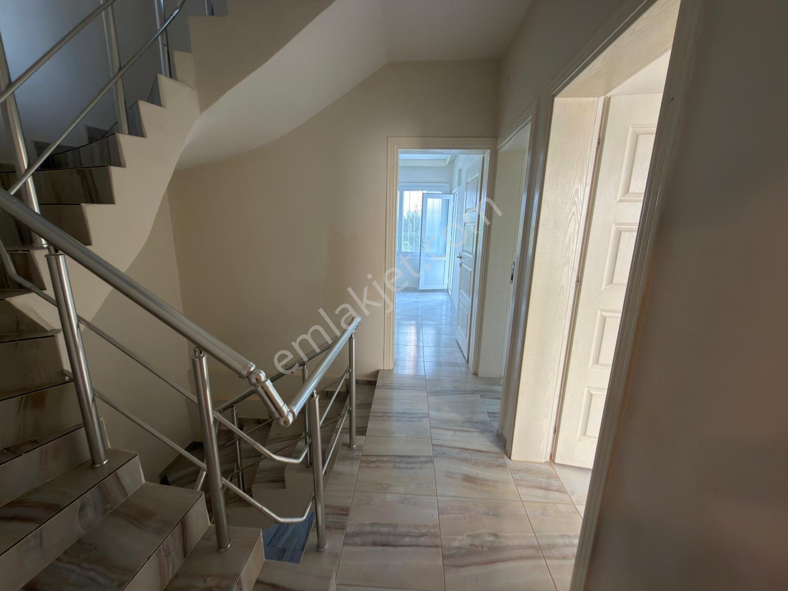 View Tece'de Denize Yakın, Ferah Ve Modern: Tece’de Kiralık 4+1 Triplex! - Görsel 8