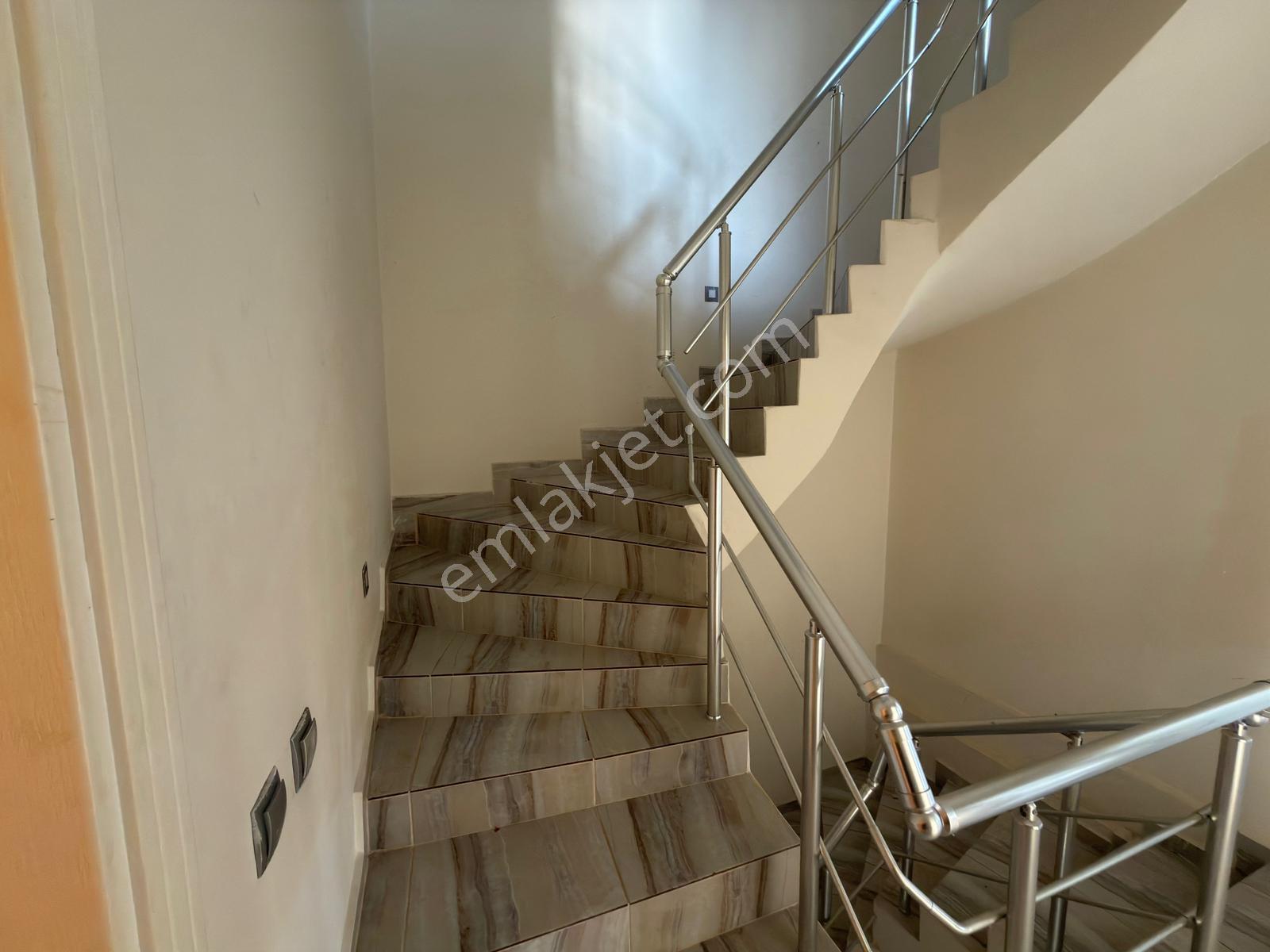 View Tece'de Denize Yakın, Ferah Ve Modern: Tece’de Kiralık 4+1 Triplex! - Görsel 5