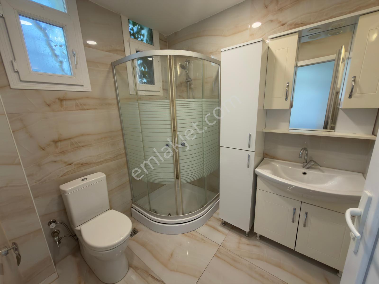 View Tece'de Denize Yakın, Ferah Ve Modern: Tece’de Kiralık 4+1 Triplex! - Görsel 12