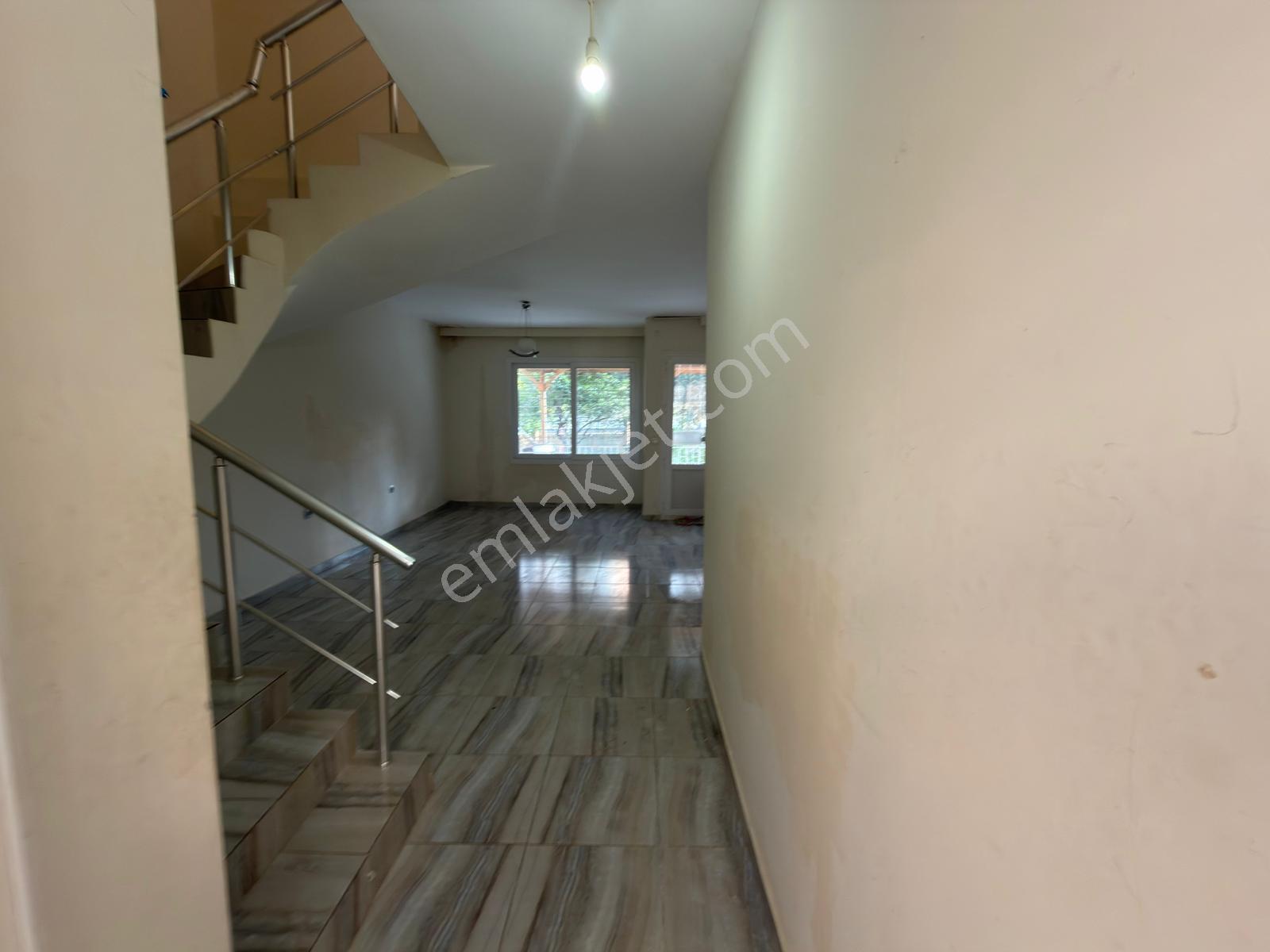 View Tece'de Denize Yakın, Ferah Ve Modern: Tece’de Kiralık 4+1 Triplex! - Görsel 13
