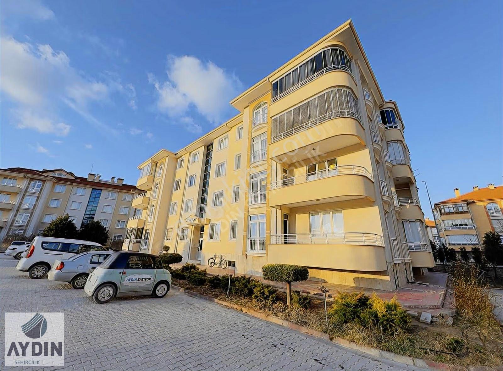 Adliye Yakını 3+1 Geniş, 135m² Net, Site İçi Emin Evim Vb. Uygun - Görsel 32