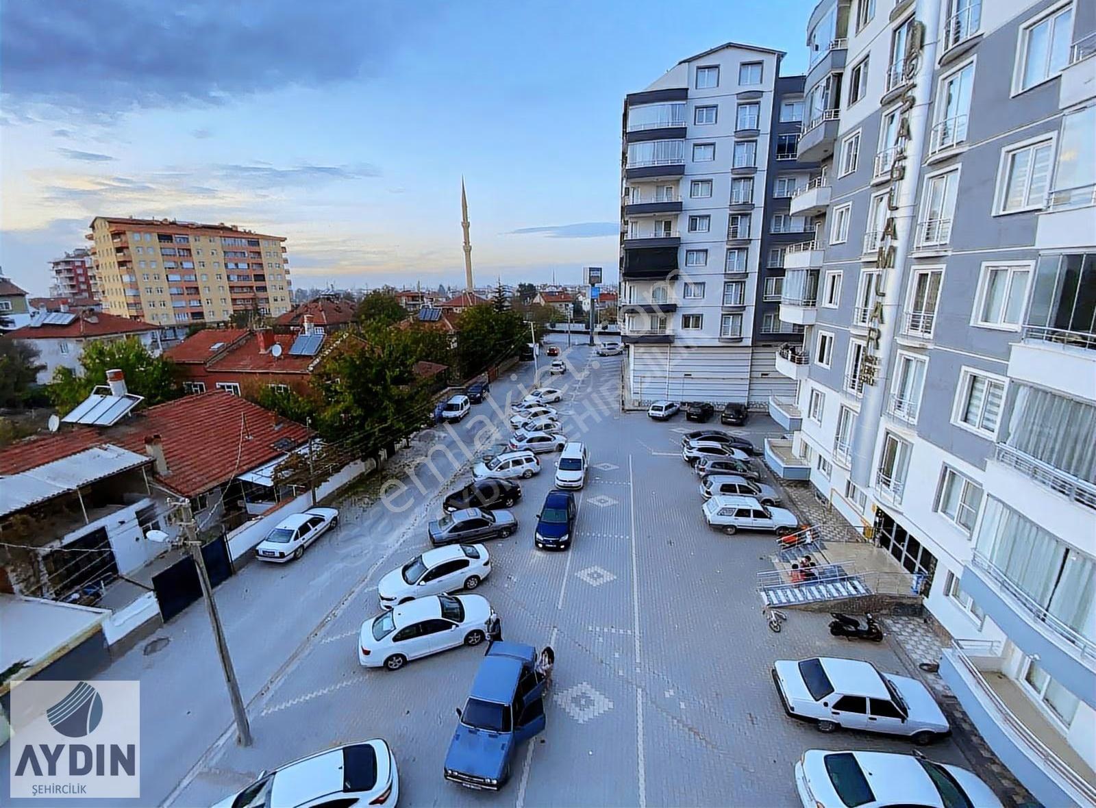 Aydın Satıyor'dan Merkezde Hastaneye Yakın Lüx Geniş 3+1 Daire - Görsel 24