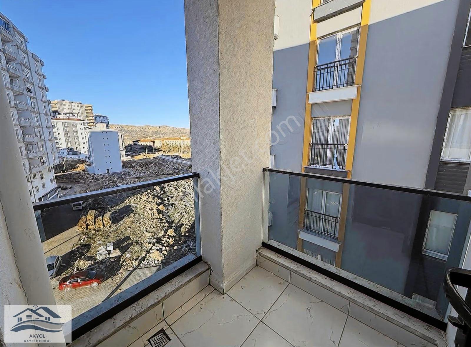 Akyol Emlaktan Lüx Eşyalı Kiralık 1+1 Daire - Görsel 14