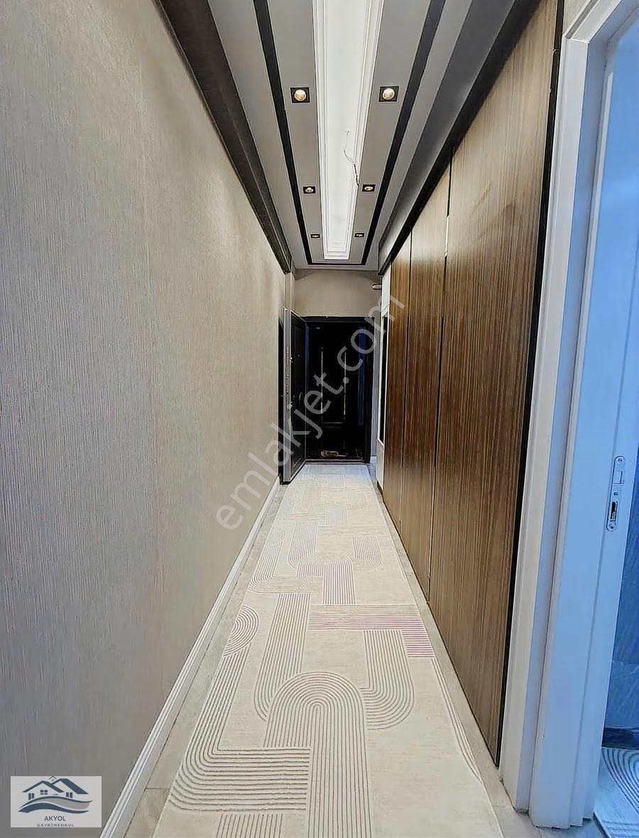 Akyol Emlaktan Lüx Eşyalı Kiralık 1+1 Daire - Görsel 12