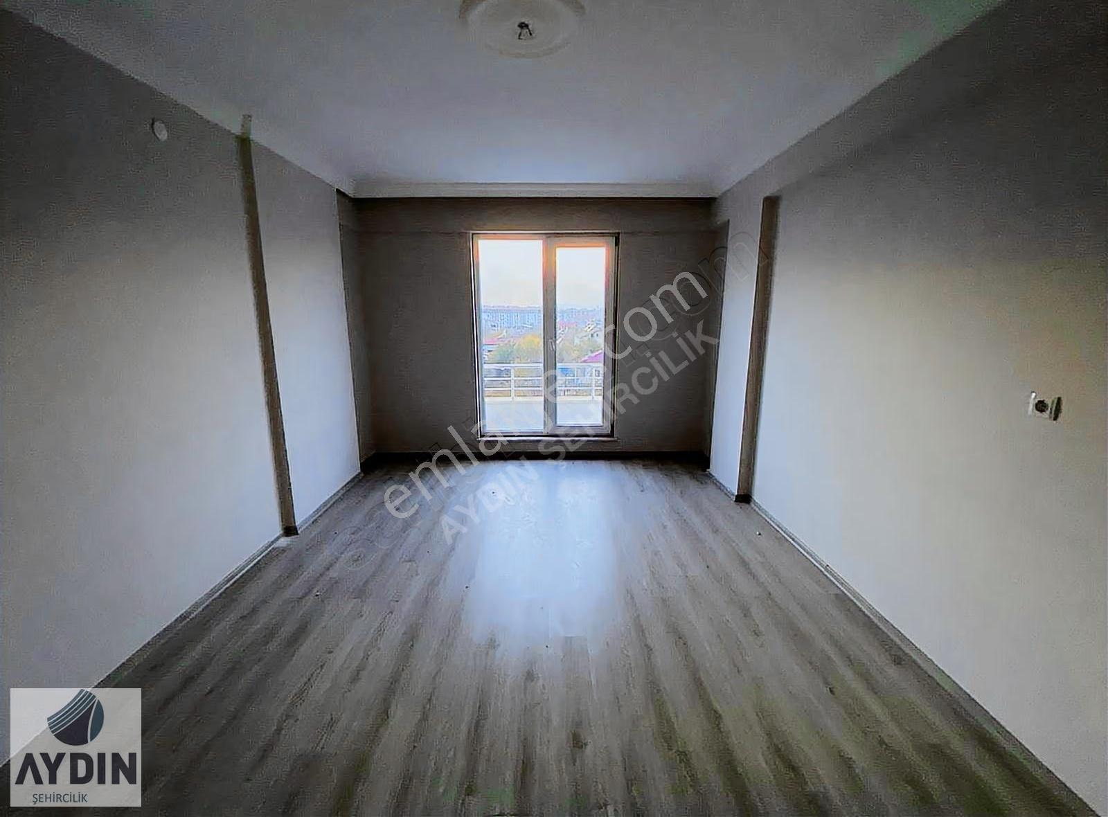 Aydın Satıyordan Hastaneye Yakın Lüx Geniş 165m2 2+1 Daire - Görsel 3