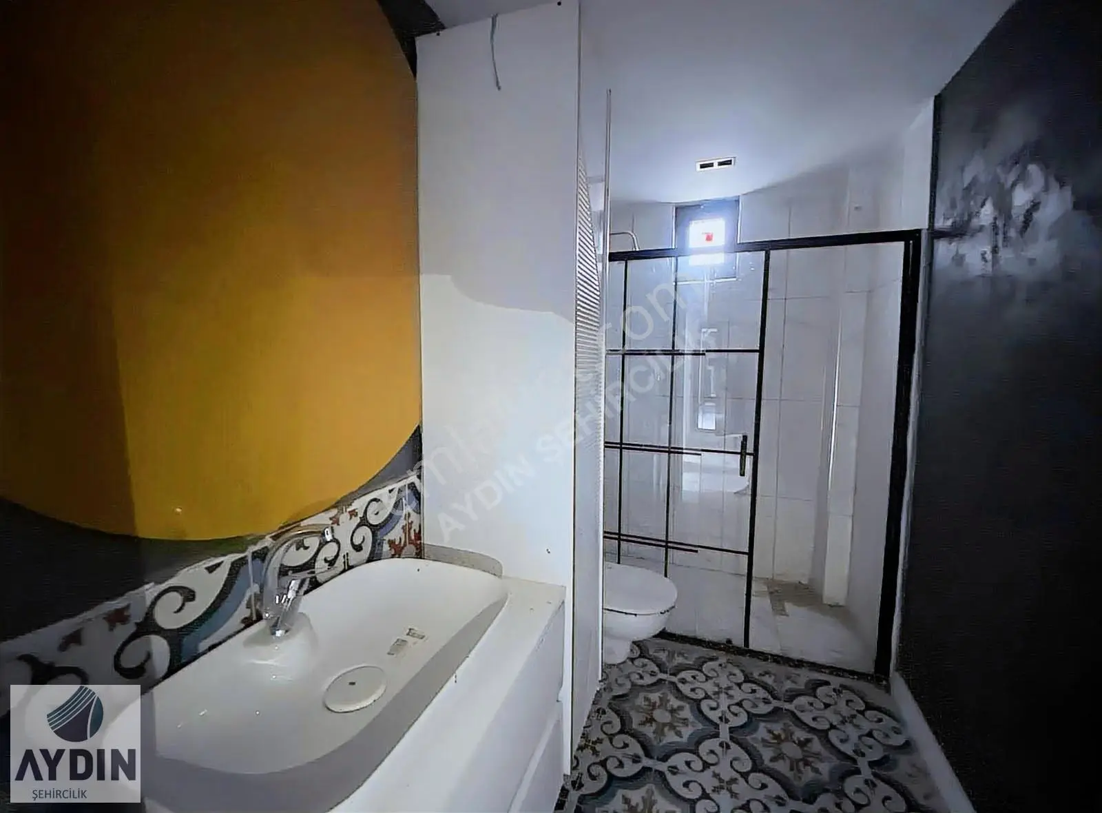 Aydın Satıyor'dan Stadyum Yanında Ana Yola Cephe 2+1 Lüx Daire - Görsel 3