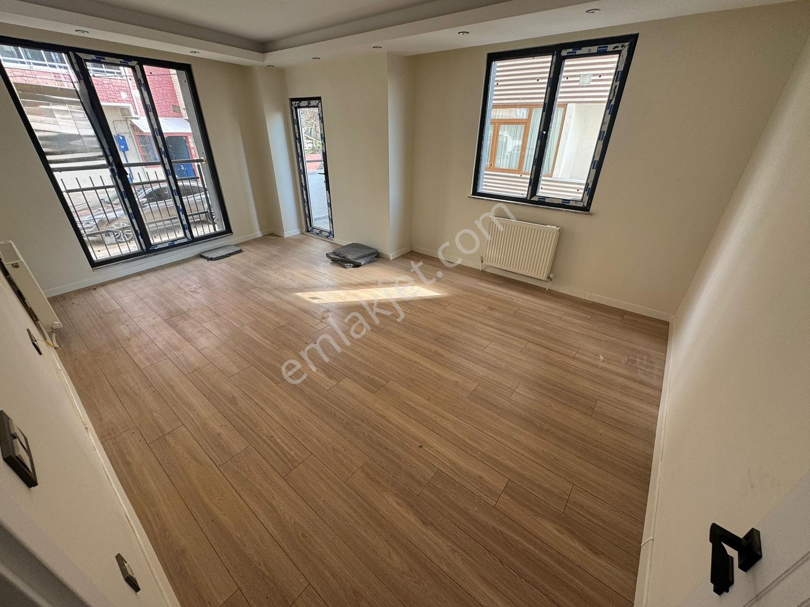 Özgürlük Mah Balkonlu Ferah Lüx Kent Meydanına Yakın 2+1 Daire - Görsel 20