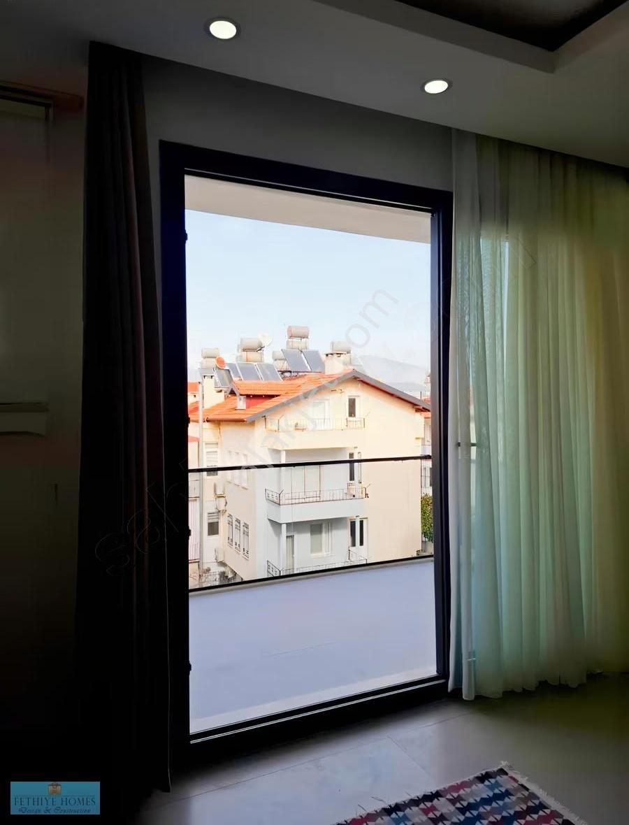 Fethiye Taşyaka'da Modern Tasarım Eşyalı 1+0 Daire - Görsel 15