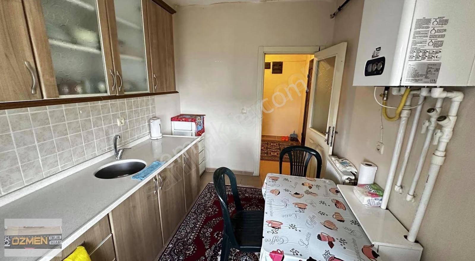 Karasu Aziziye'de Eşyalı 2+1 Satılık Daire (85m²) - Görsel 12