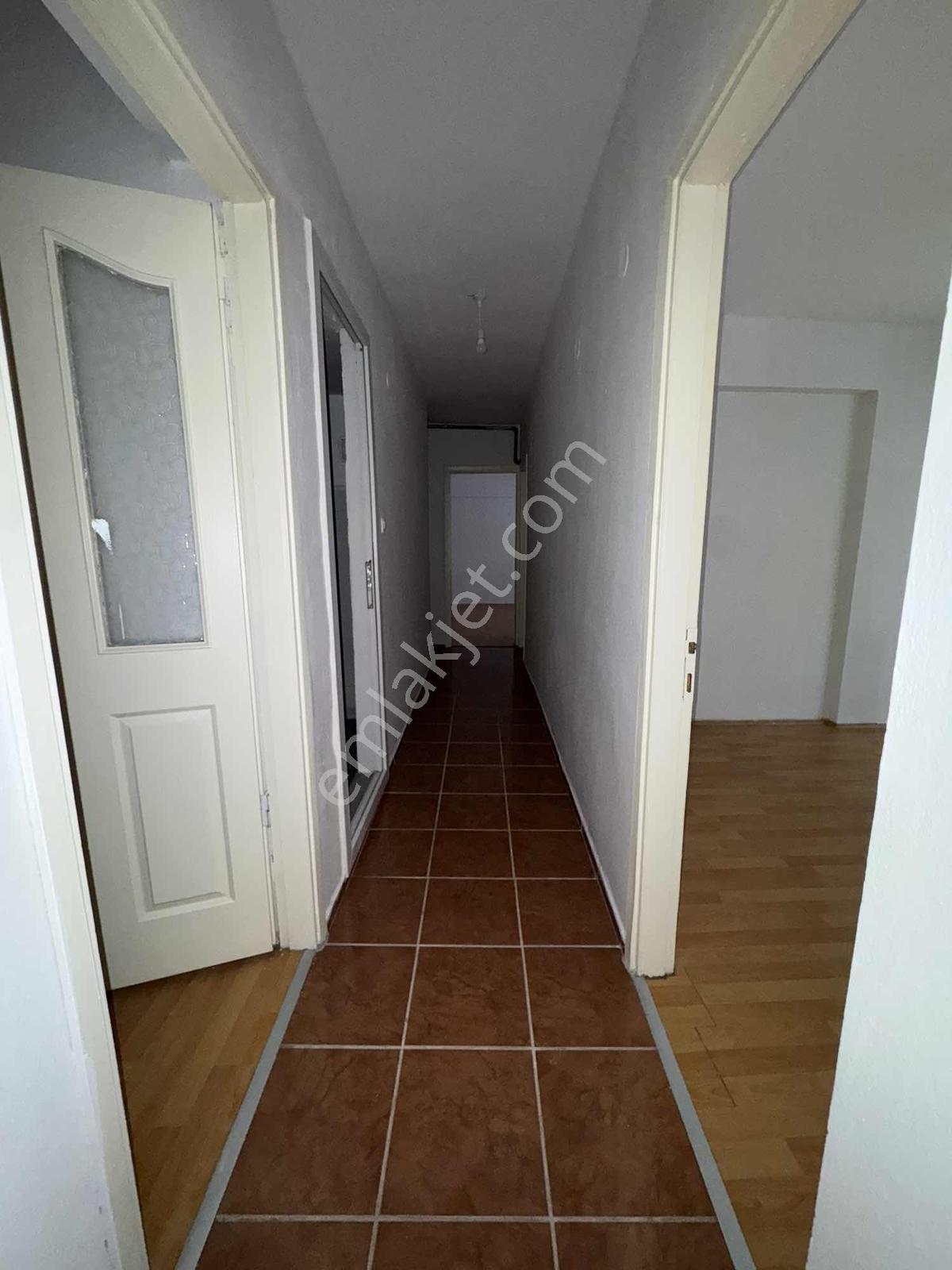 Türker Emlak3+1 120m2 Merkez Cami Yakını Çift Wc Doğalgaz - Görsel 10