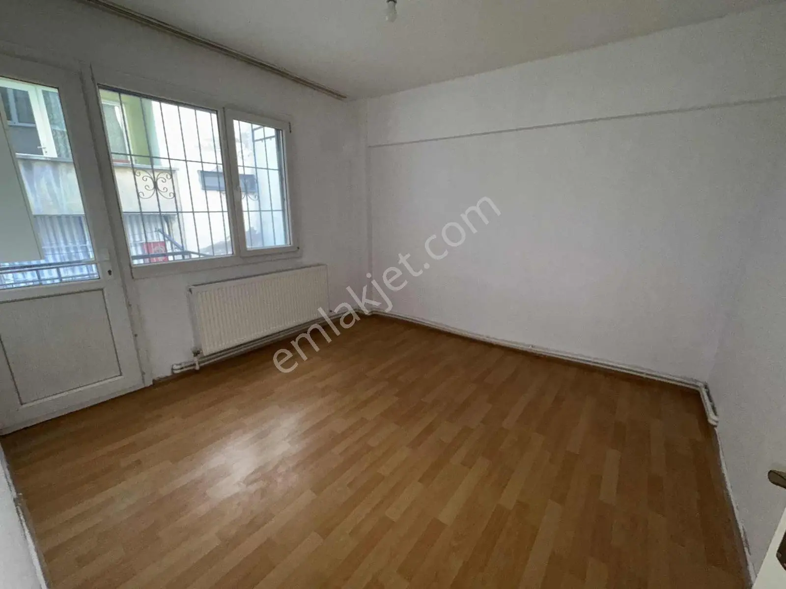 Türker Emlak3+1 120m2 Merkez Cami Yakını Çift Wc Doğalgaz - Görsel 4