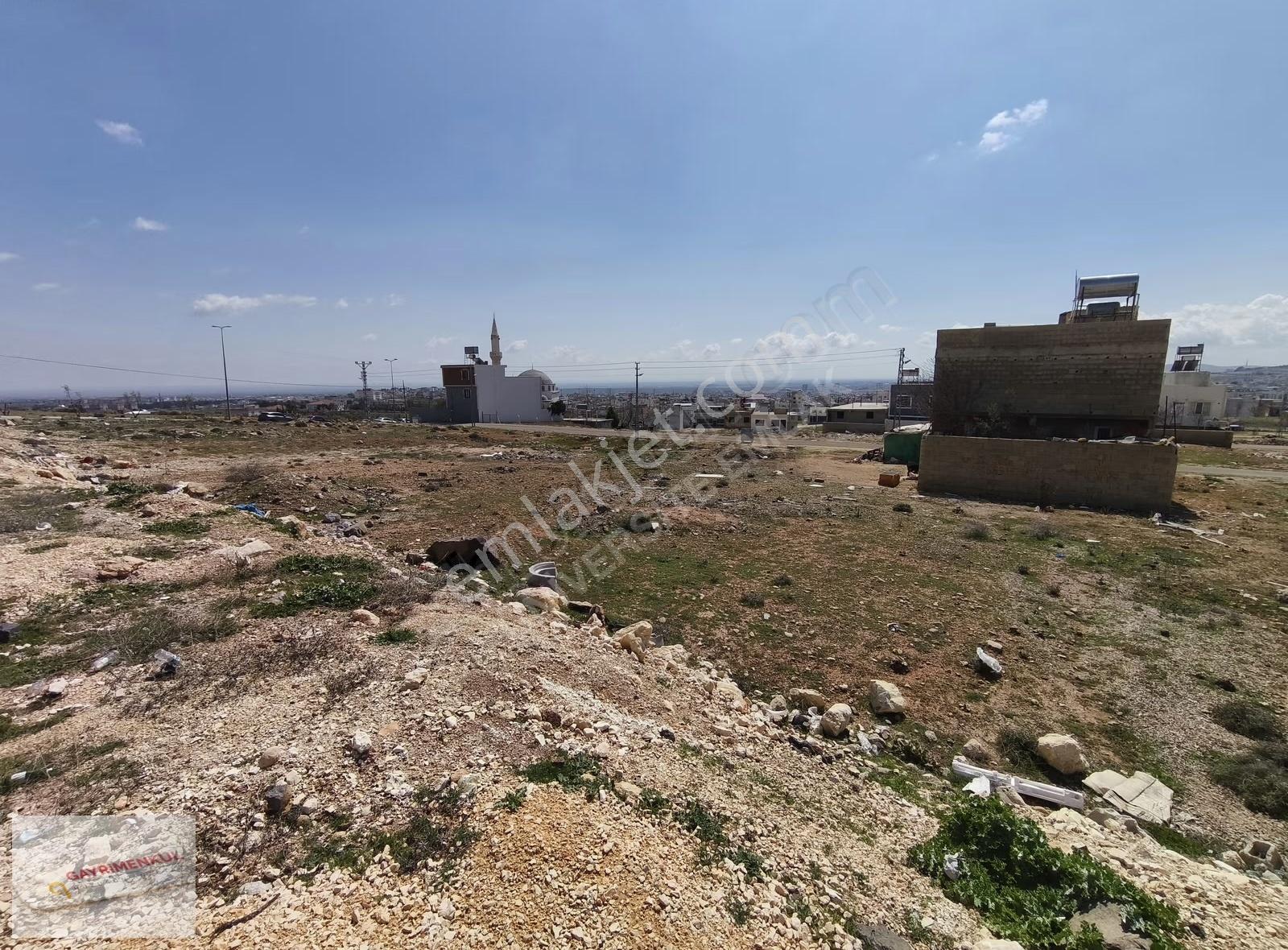 Kilis Üniversite Emlaktan 160m2 A3 Satlık Ticari Arsa!!!!