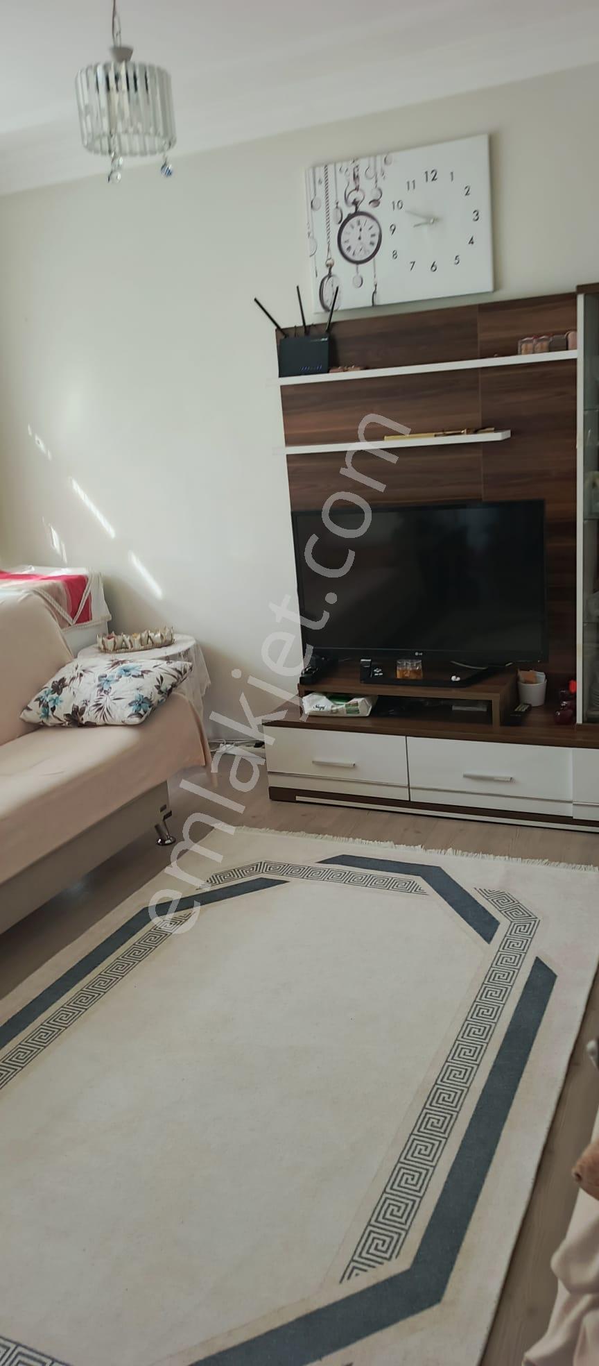 Sultangazi Uğur Mumcu Mah. – Ana Arterlere Yakın Lokasyon Avantajı. 2+1 Daire - Görsel 8