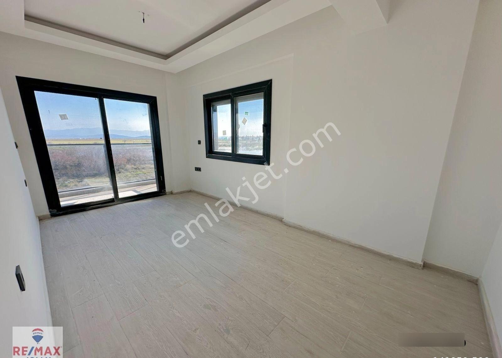 Çandarlı’da Özel Tasarım Lüks Villa - Görsel 12