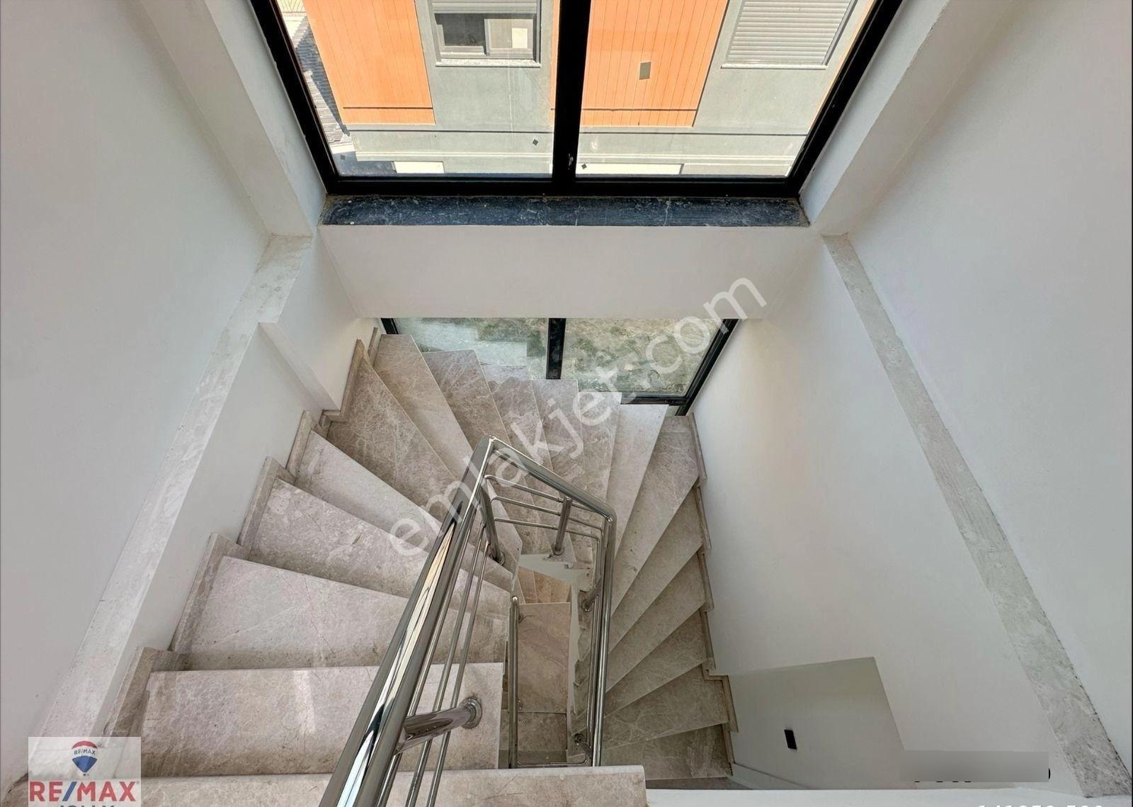 Çandarlı’da Özel Tasarım Lüks Villa - Görsel 11