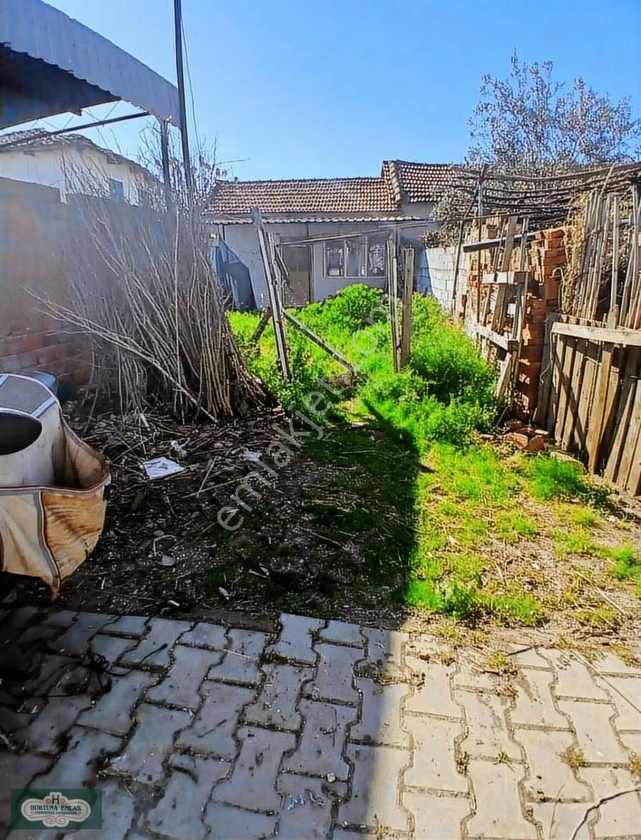 İzmir Bayındır Hasköy De 450m2 Arsa Satılık