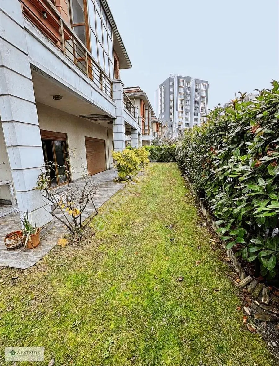 Bahçeşehir Kuzu Spradon Evler Sitesi Tam Müstakil Villa - Görsel 2