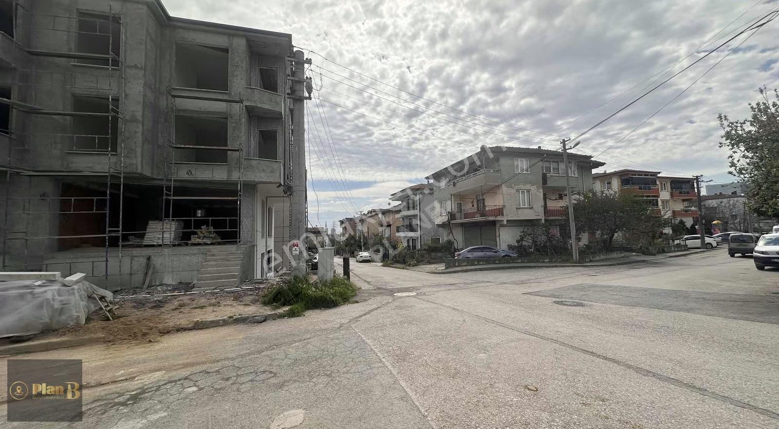 Boğazova Yakın Mesafede Geniş Ve Prestijli Satılık Dükkan - Görsel 24