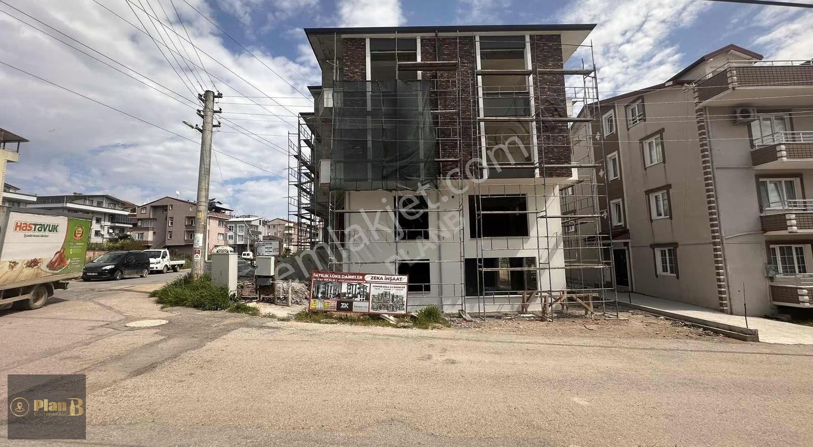 Boğazova Yakın Mesafede Geniş Ve Prestijli Satılık Dükkan - Görsel 9