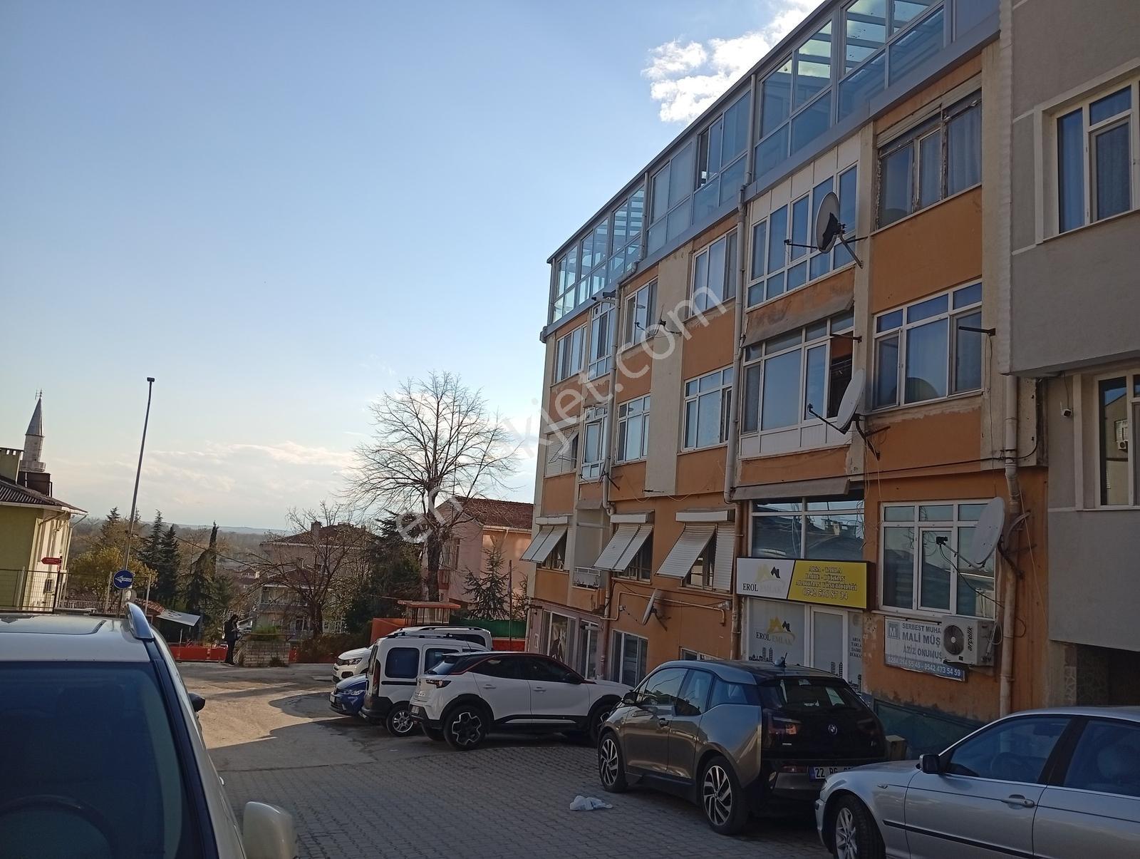 Sarıcapaşa Mah. De Bulgar Konsolosluğu Arkası Kiralık Eşyalı 1+1 - Görsel 14