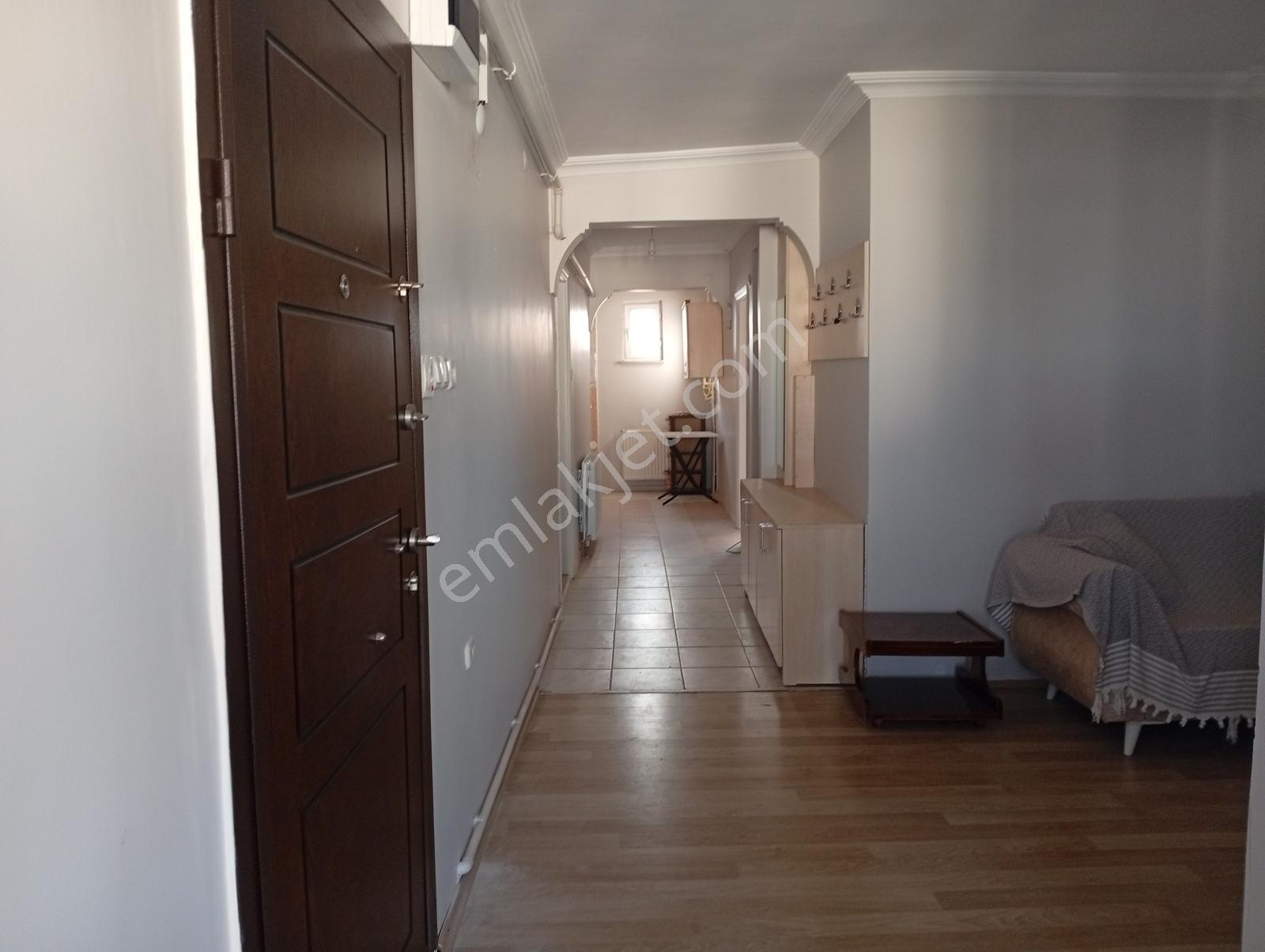 Sarıcapaşa Mah. De Bulgar Konsolosluğu Arkası Kiralık Eşyalı 1+1 - Görsel 9