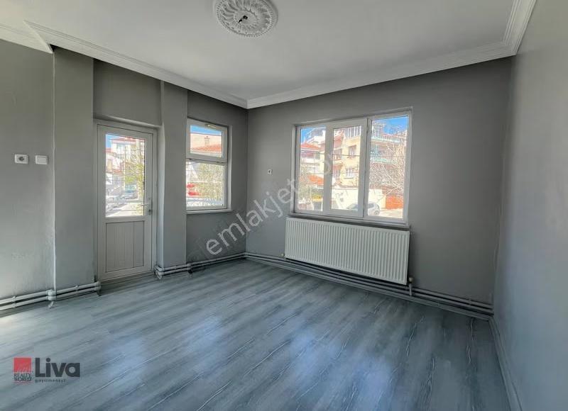Rw Liva Dan Balıkesir 2. Sakarya Mh. Beşyol Ağzında Ferah Daire