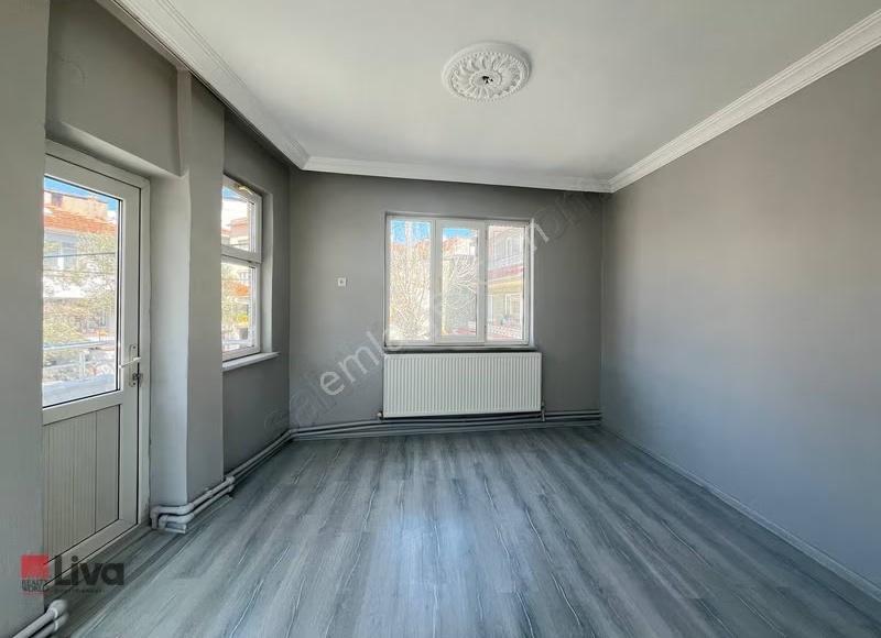 Rw Liva Dan Balıkesir 2. Sakarya Mh. Beşyol Ağzında Ferah Daire - Görsel 12