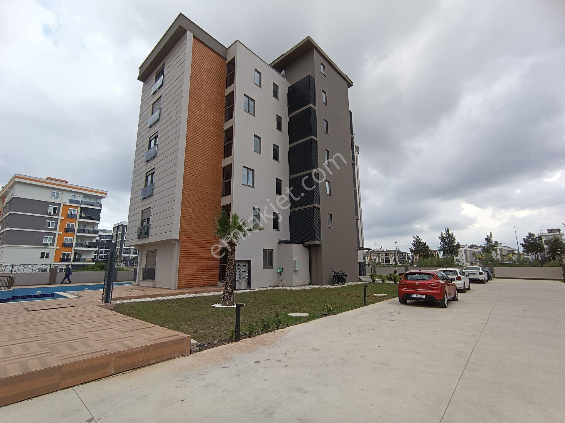 👉 Baraj’da Havuzlu Sitede Yerden Isıtmalı 1+1 Daire - Görsel 29