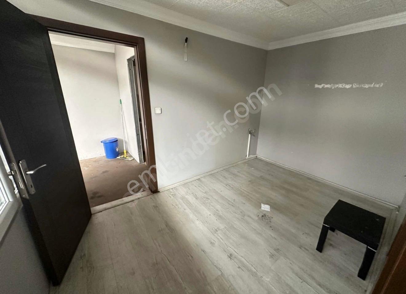 Ostimde Her İşe Uygun Vinçli Kiralık Dükkan - Görsel 11