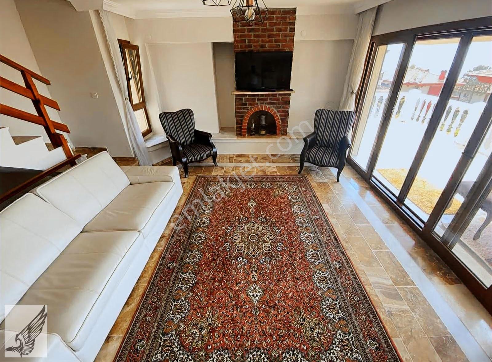 Denize Sıfır Esenyalı Tatil Sitesi Yüzme Havuzlu Fırsat Yazlık - Görsel 17