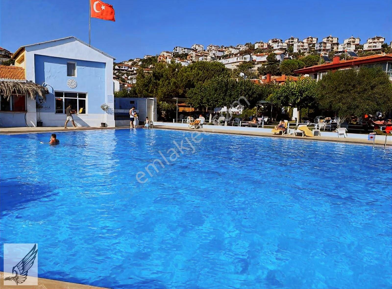 Denize Sıfır Esenyalı Tatil Sitesi Yüzme Havuzlu Fırsat Yazlık - Görsel 35