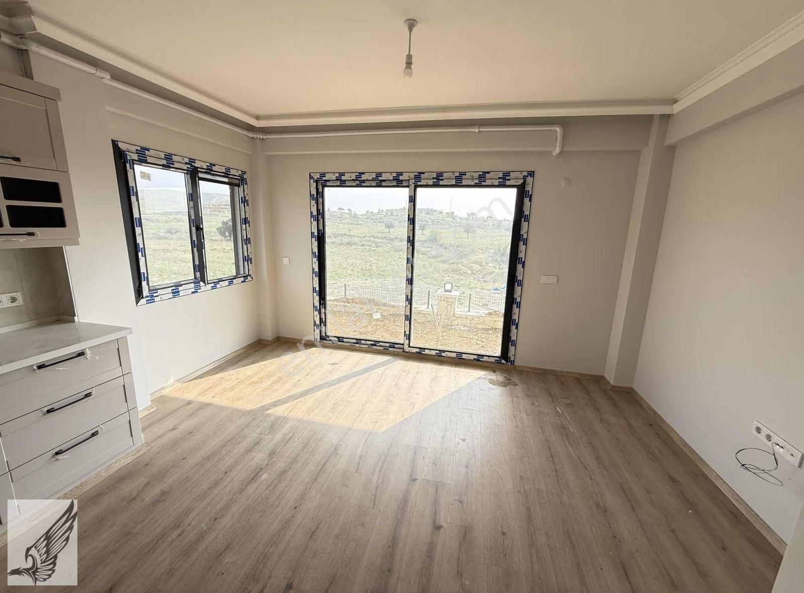 Seferihisar Da Satılık Bahçeli Y.ısıtmalı Park Cepheli 2+1 Daire - Görsel 11