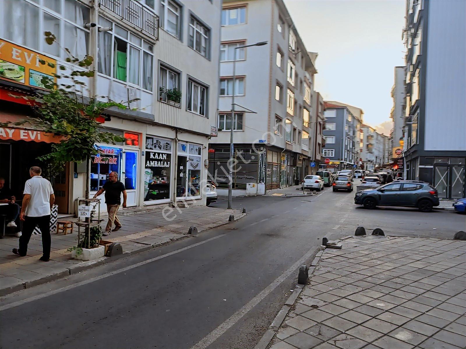 Şeyhsinan Mah.'de Satılık 45 M² Satış Mağazasına Uygun Dükkan - Görsel 2