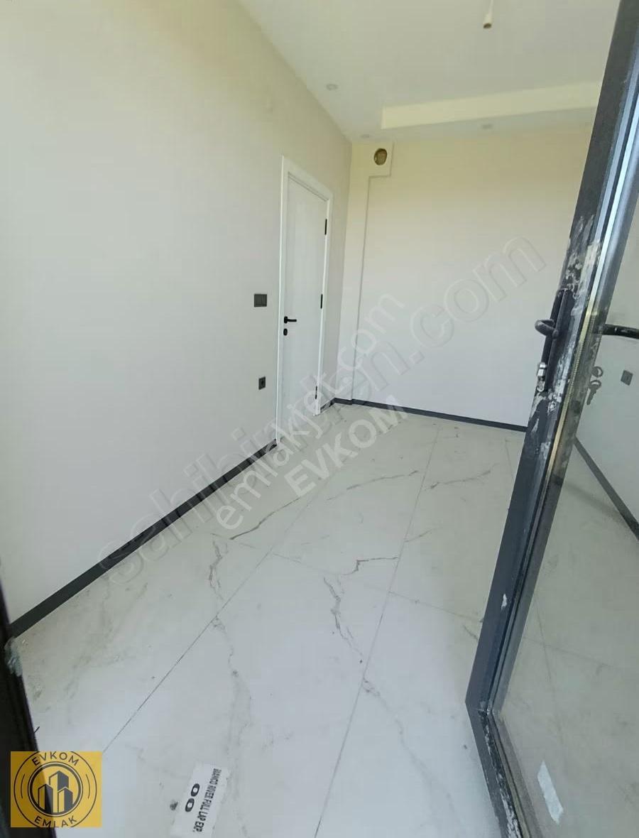 Havuzlar Havuzlu Site İçinde Konforlu Daire - Görsel 8