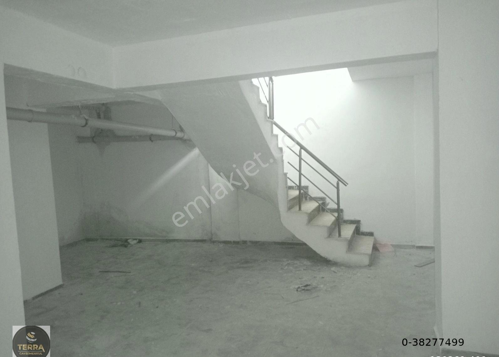 Germencik Park Mah. Cadde Üzeri Depolu Geniş 3 Cepheli Dükkan - Görsel 12