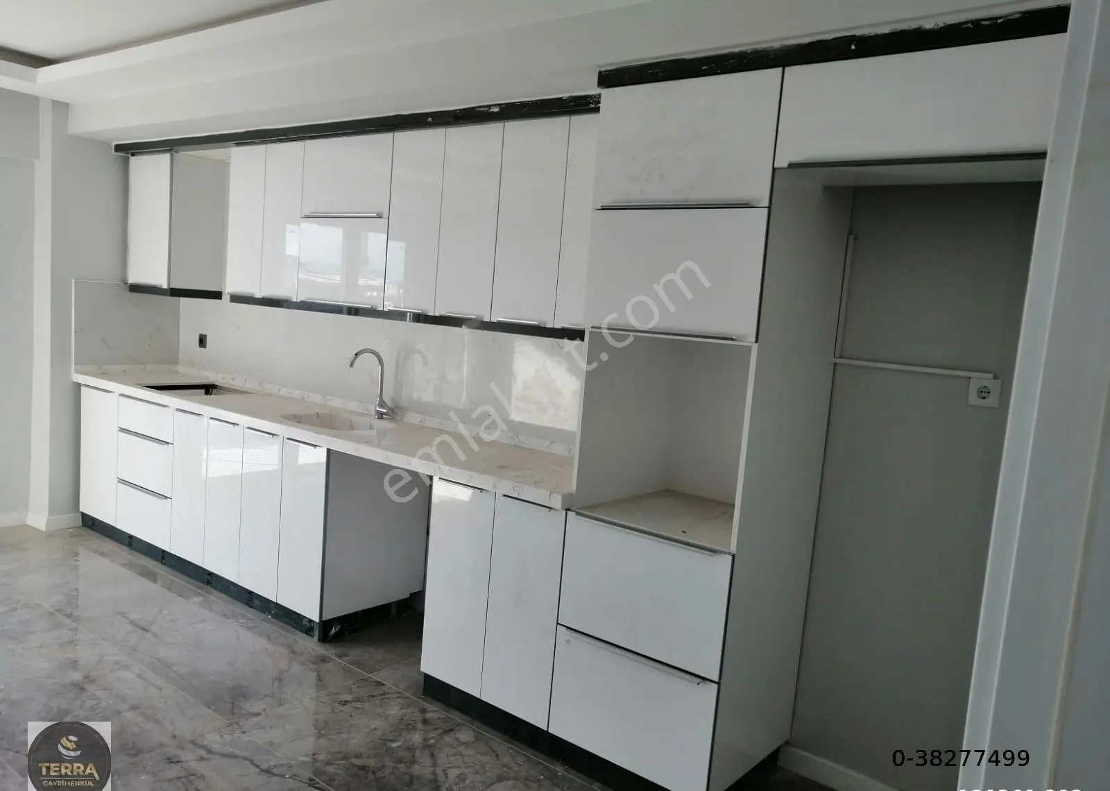 Aydın Germencik Çarşı İçerisinde Yeni 150 M2 Satılık 3+1 Daire