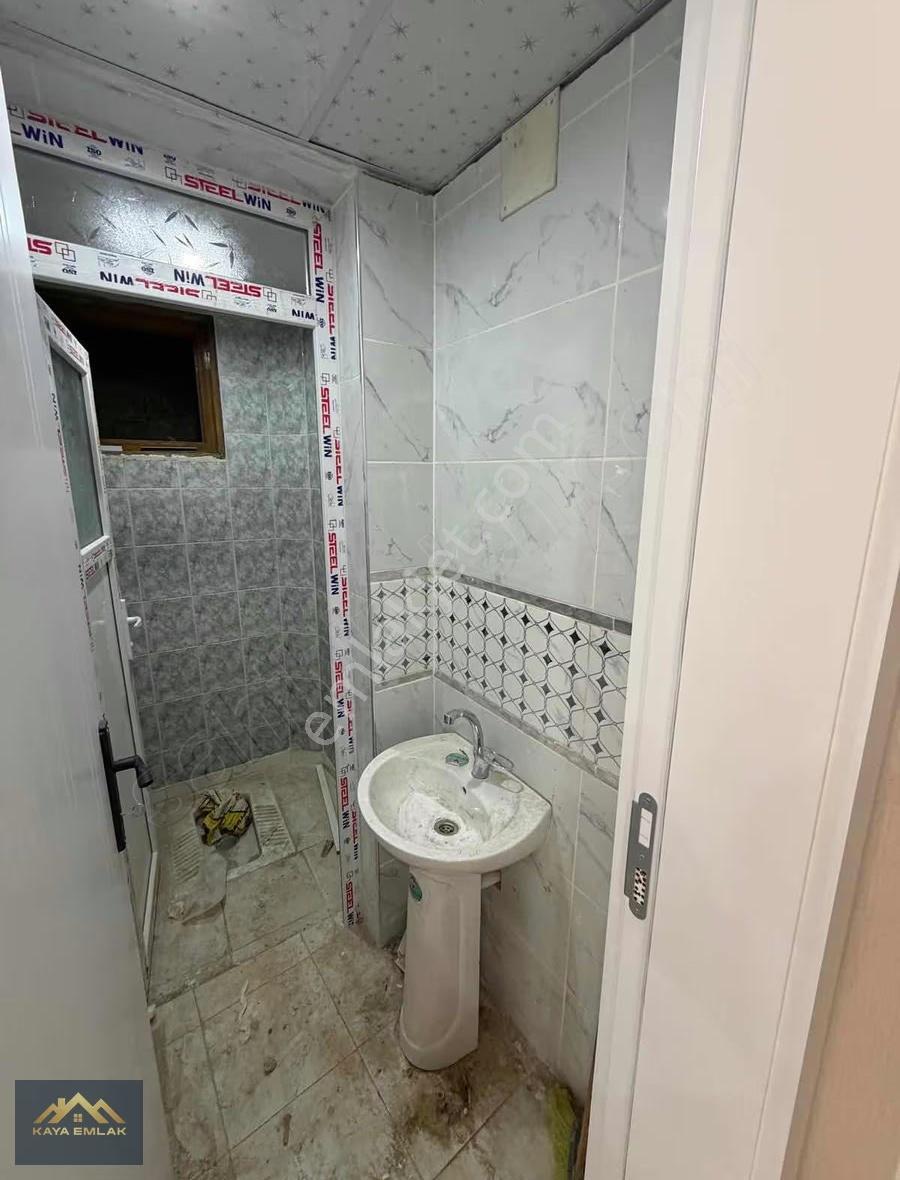 Yeşil Evler Mahallesinde Cadde Üzerinde Ultra Lüks 2+1 Daire - Görsel 11