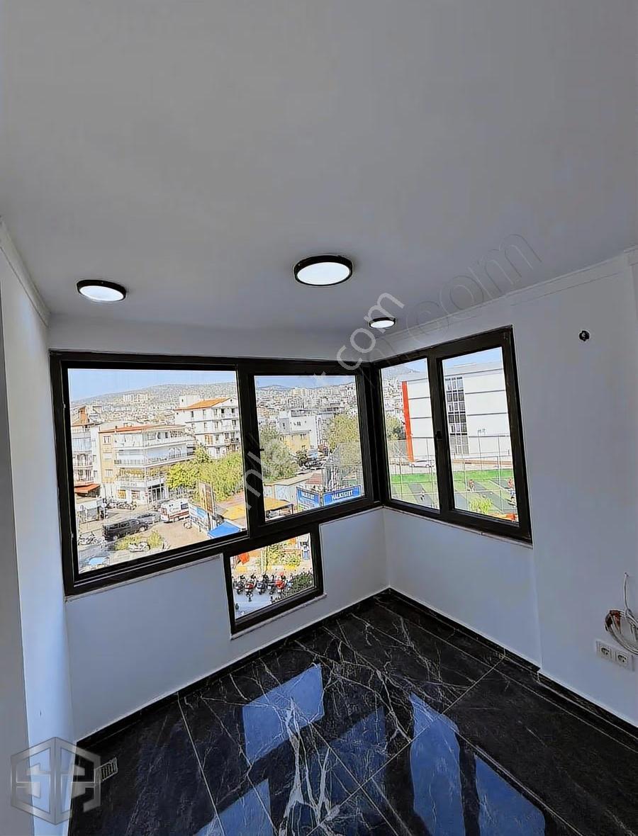 Aydın Kuşadası Camikebir Mah Asansörlü Tadilatlı Satılık İş Yeri - Görsel 20