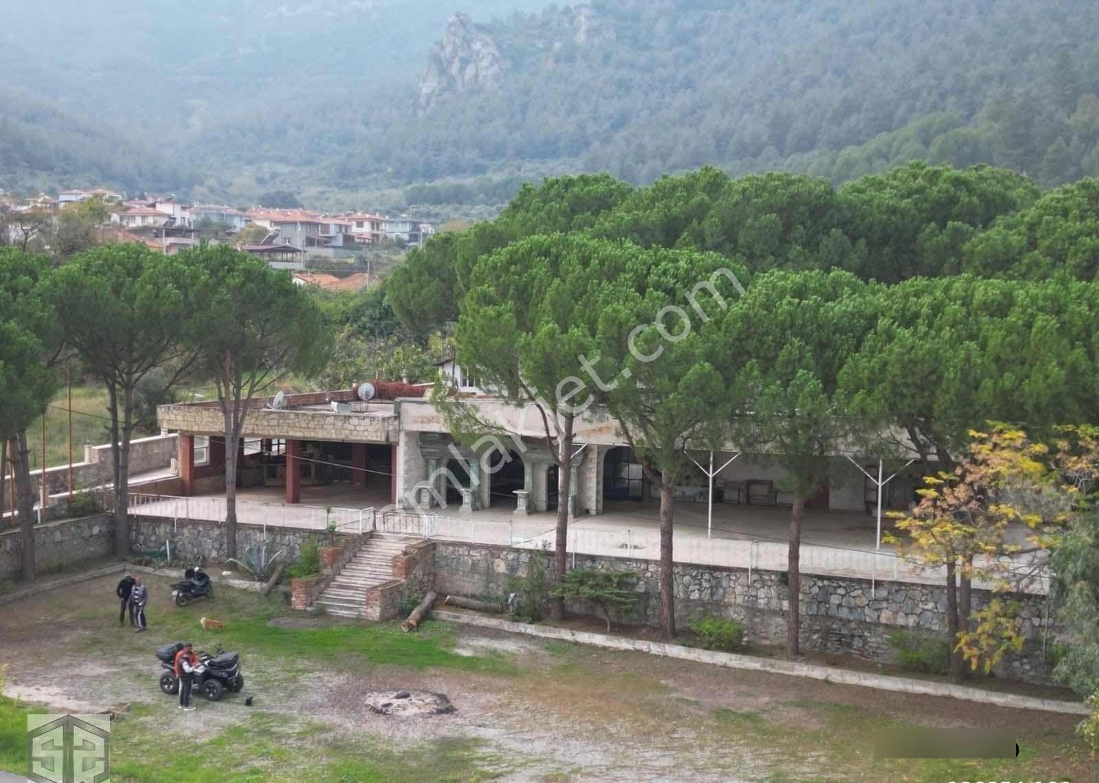 İzmir Selçuk Acarlar Mah Kurumsal Kiralık Ticari Alan