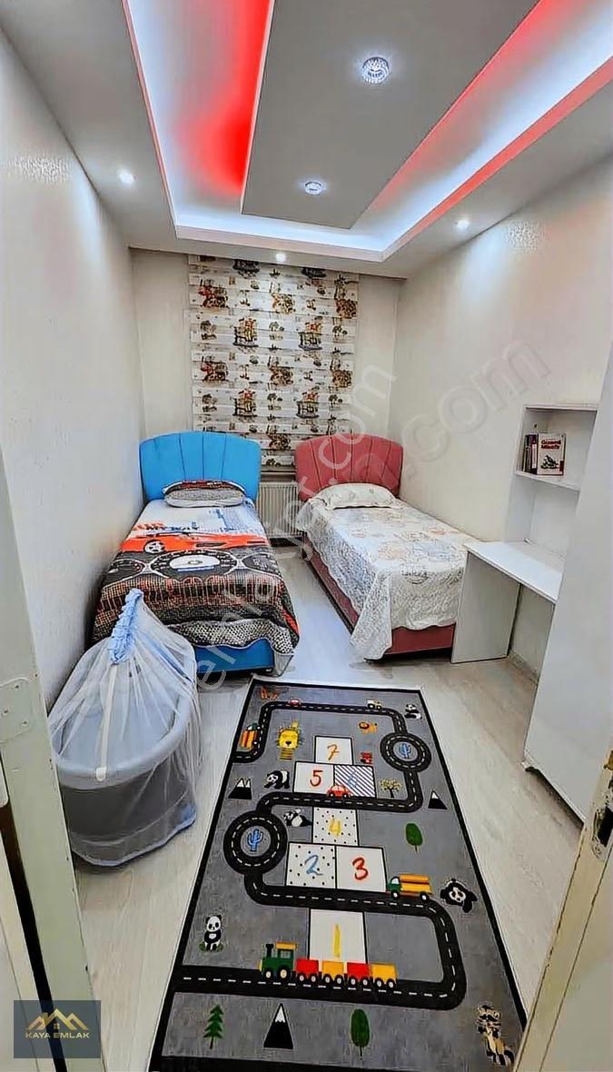 60. Yıl Mah. Satılık 2+1 Geniş Daire Dipten Kapılı Kapısı Ayrı - Görsel 8