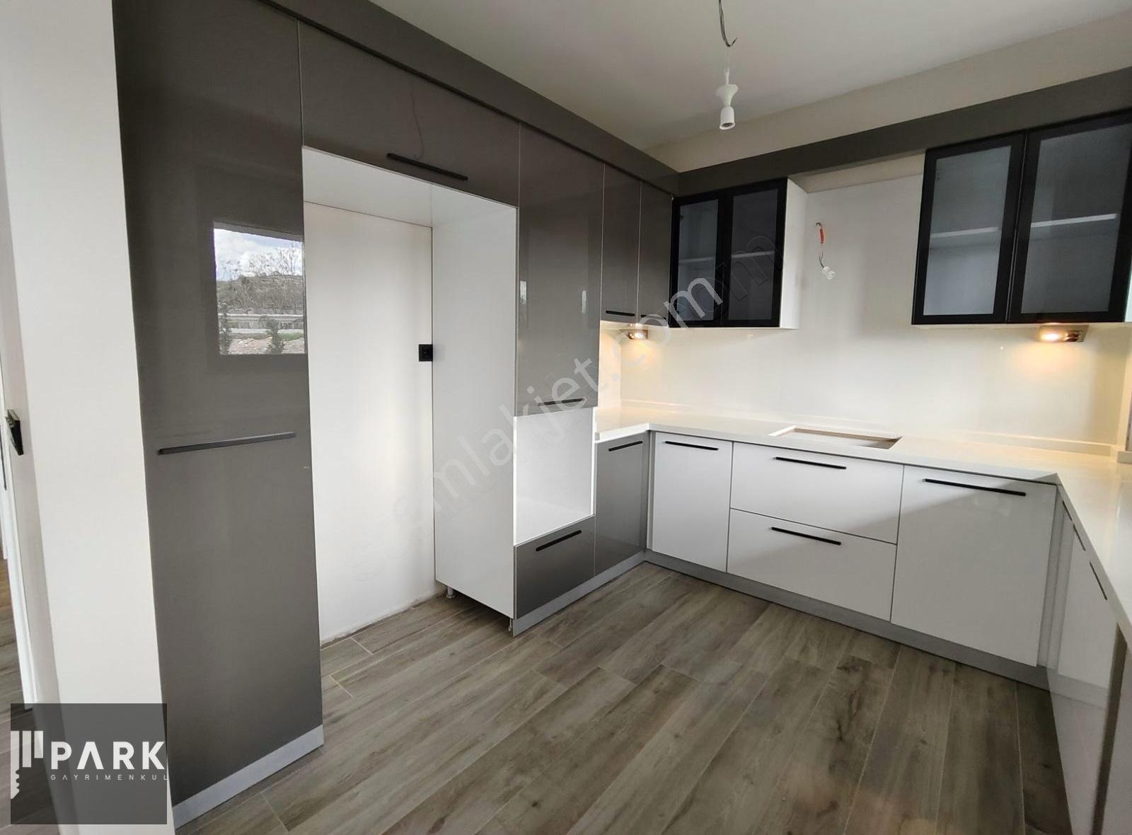 Park Gayrimenkulden Site İçerisi Satılık (150 M2 Bahçeli) Villa - Görsel 8